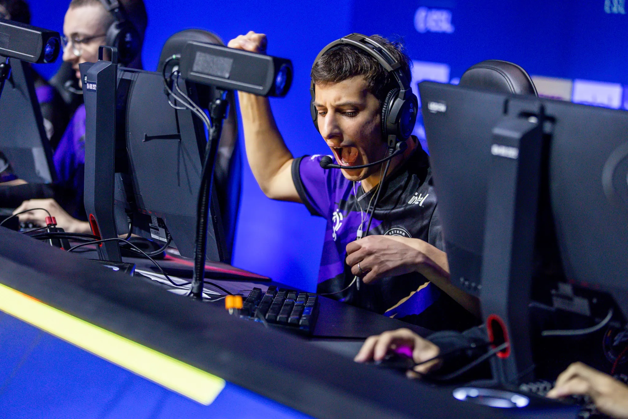 历史正在创造：9z 距离 IEM Rio Major 传奇舞台仅一步之遥