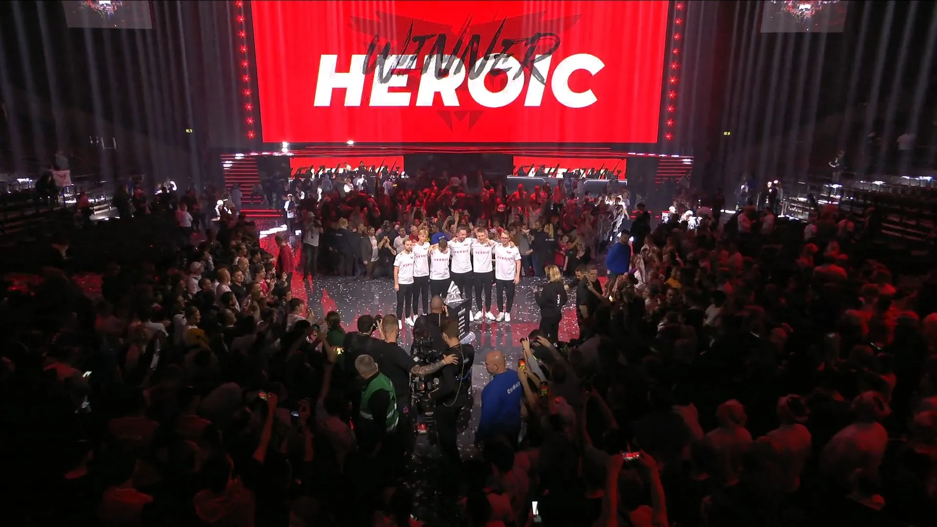 Heroic 签约传奇人物以取代 CS2 中的 cadiaN—