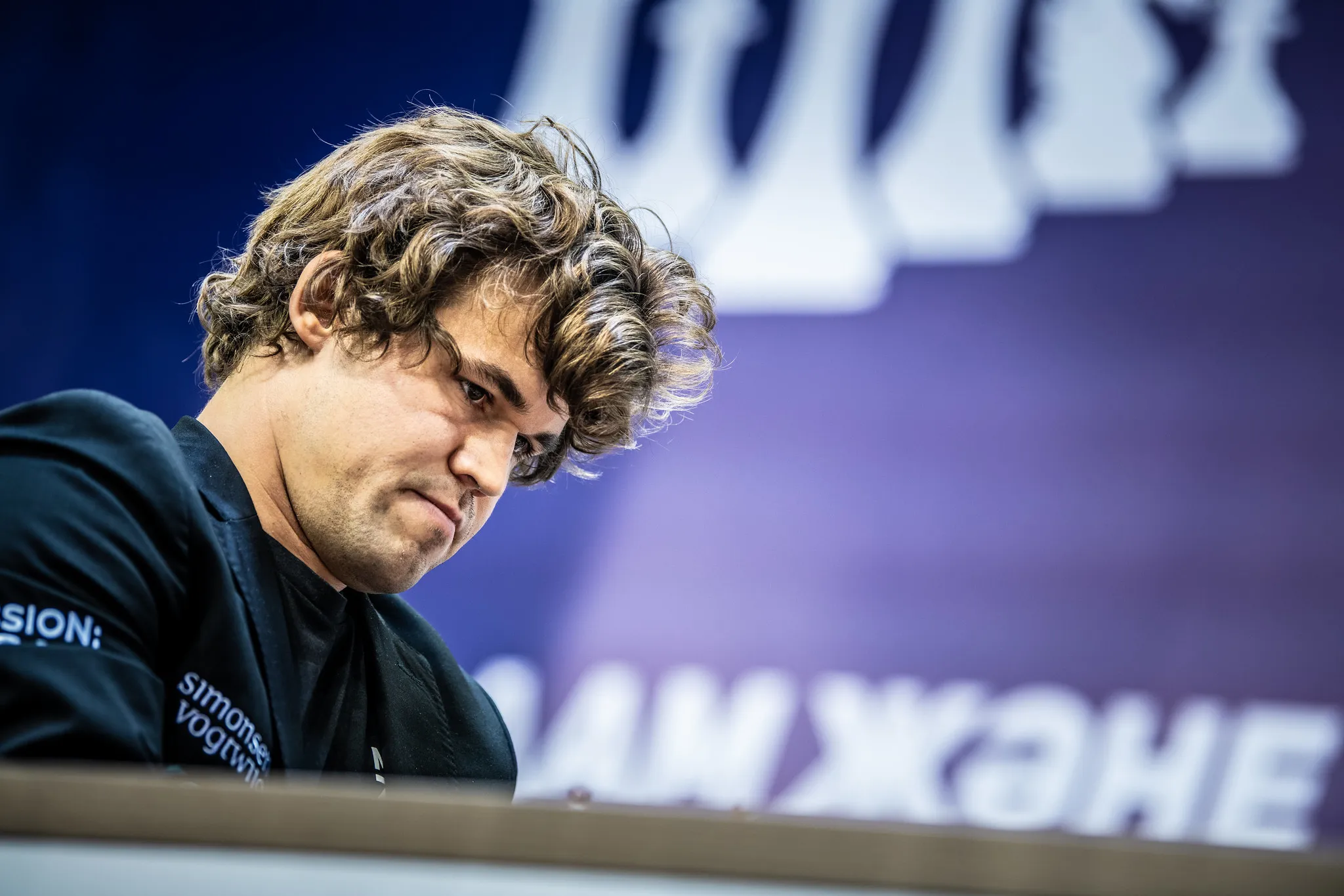 分裂：卡尔森（Carlsen）绘制了他作为古典世界冠军的最后一场比赛