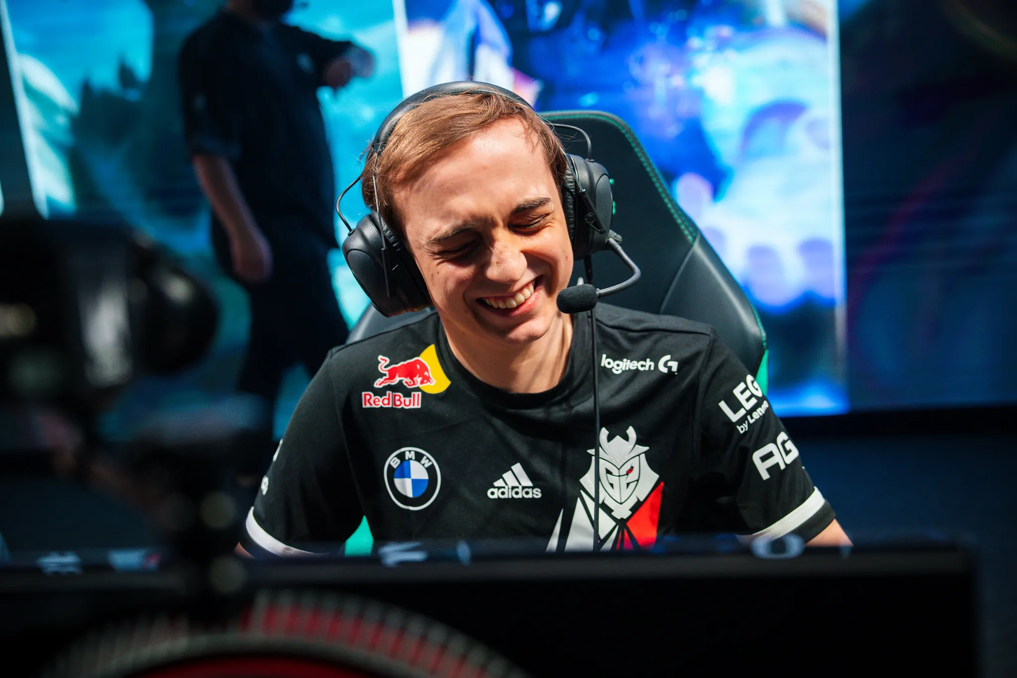 用自付費用的 AP Zac 中鋒為 Astralis 打造風格，為 G2 2023 年 LEC 冬季賽首周完美收官