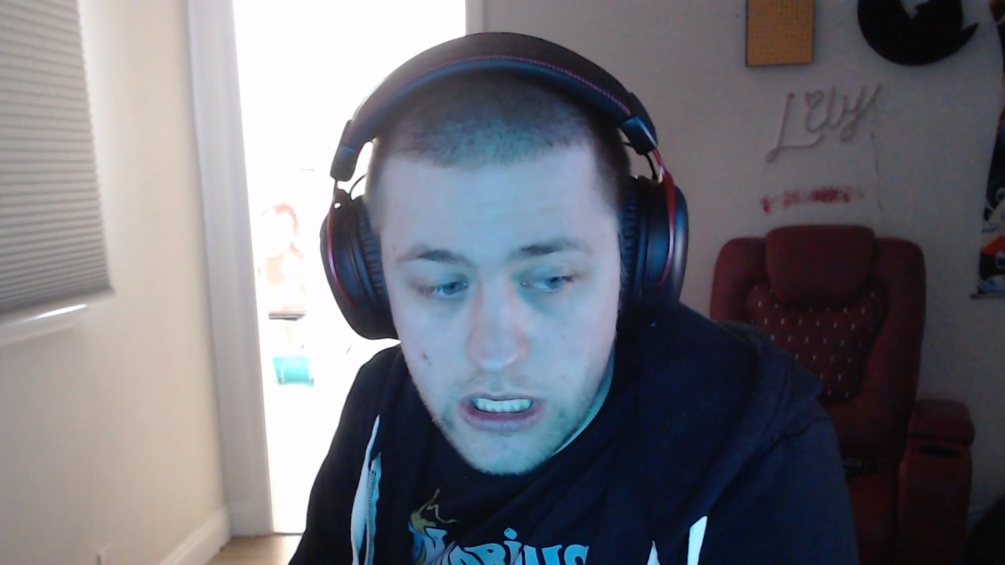 Sodapoppin 和 Nick Polom 在德克薩斯州冰暴中向 QTCinderella 和 Ludwig 尋求庇護