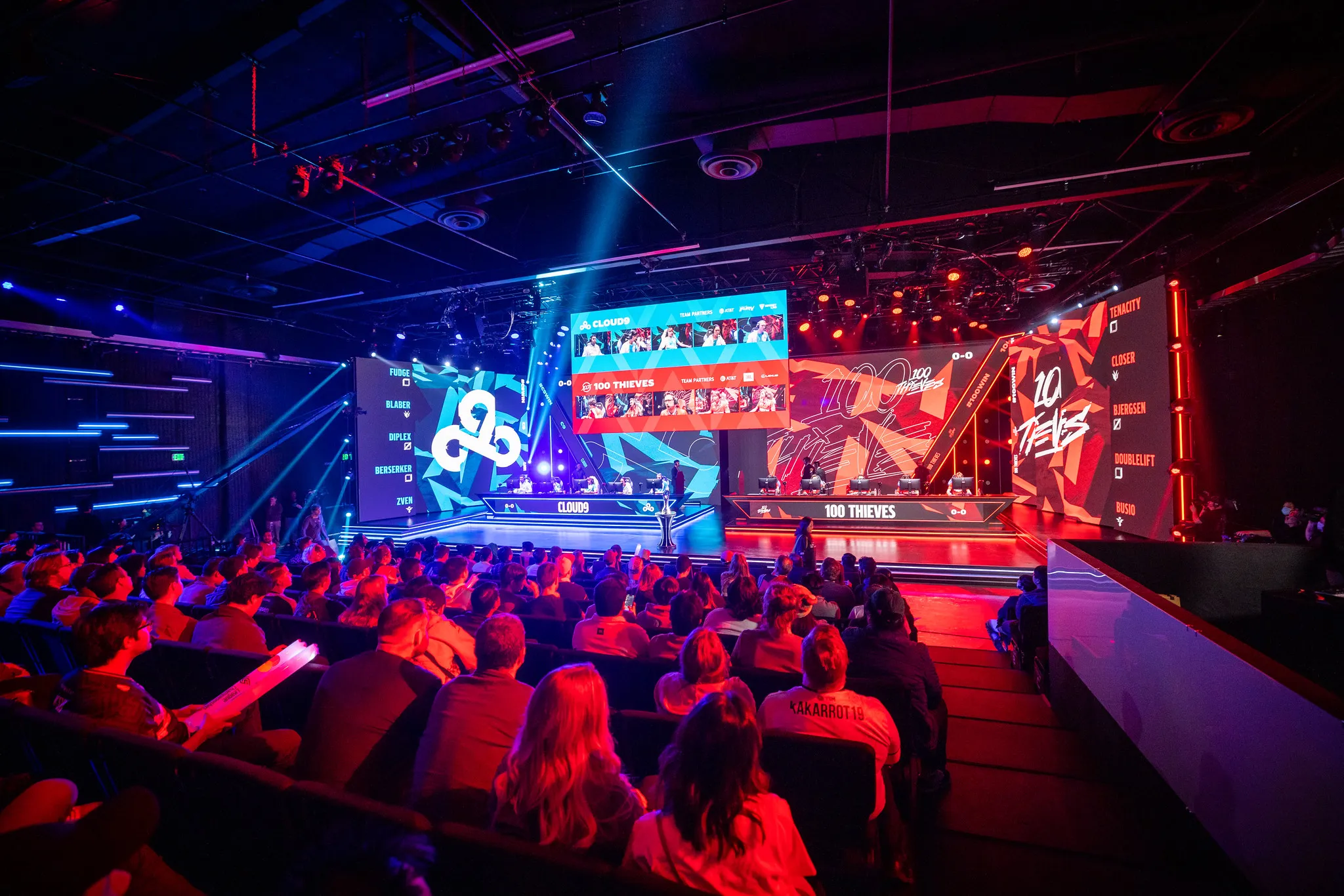 据玩家泄露消息，Riot 计划在 2024 年扩大 LCS 进口规则