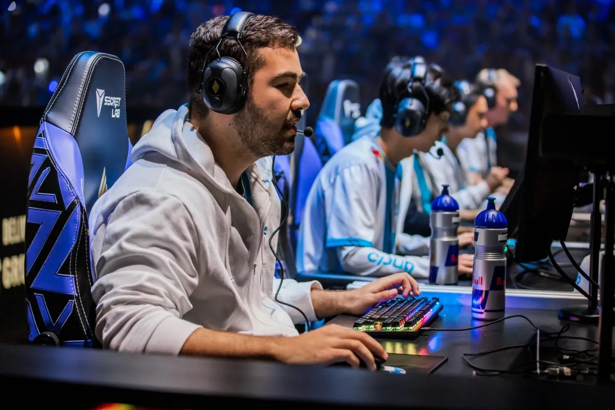 据报道，Cloud9 将取代 Fudge 成为 Dplus KIA LoL 的潜在客户