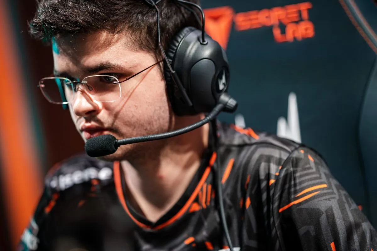 Fnatic 上路選手 Oscarinin 表示，他從 Twitter 上了解 Rekkles 的角色互換