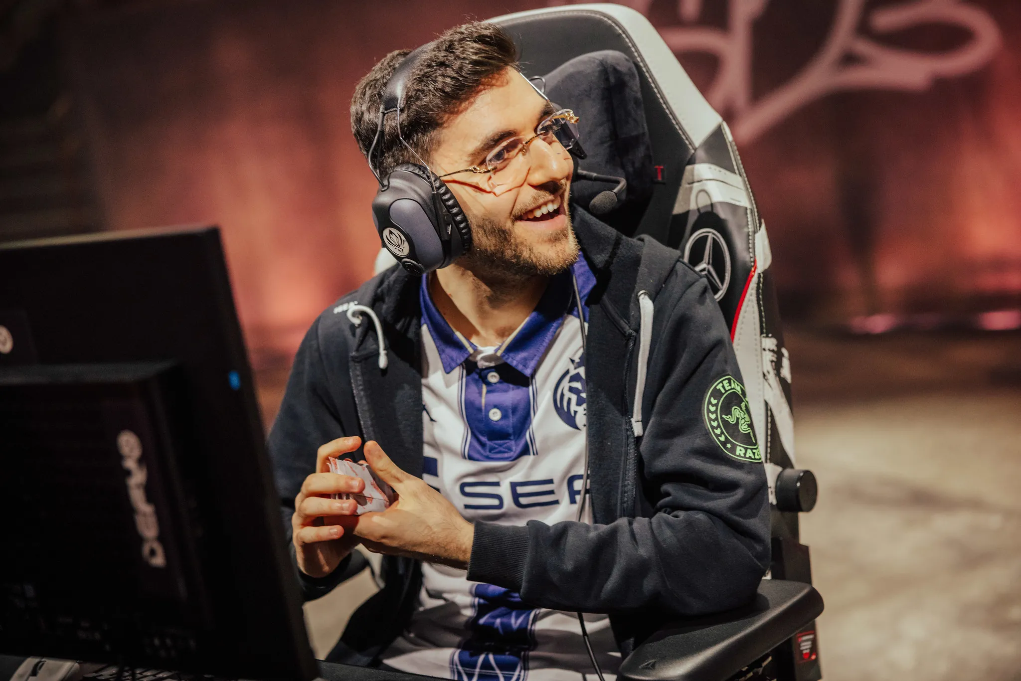 Nisqy击中了LOL CASTER，后者将他归咎于他疯狂的狮子MSI失败