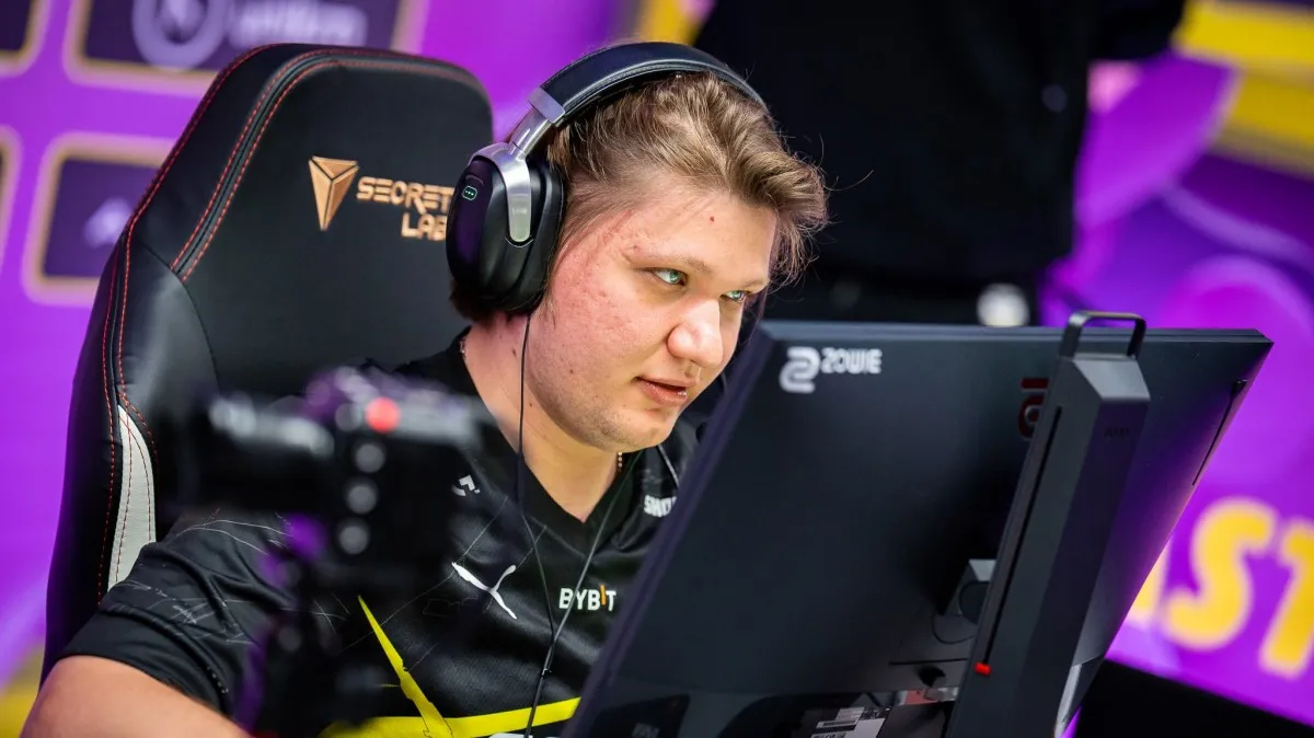 S1mple 回應他向 NAVI 隊友傾斜的說法：“我們輸掉了愚蠢的回合”