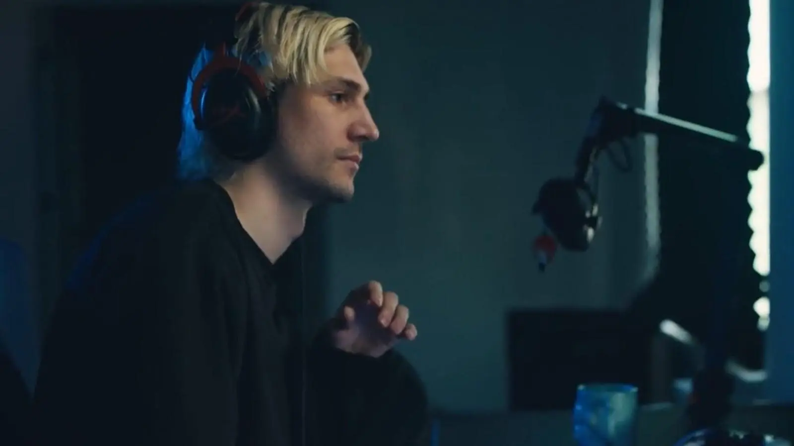 XQC否認濫用指控：“我從未……身體虐待”