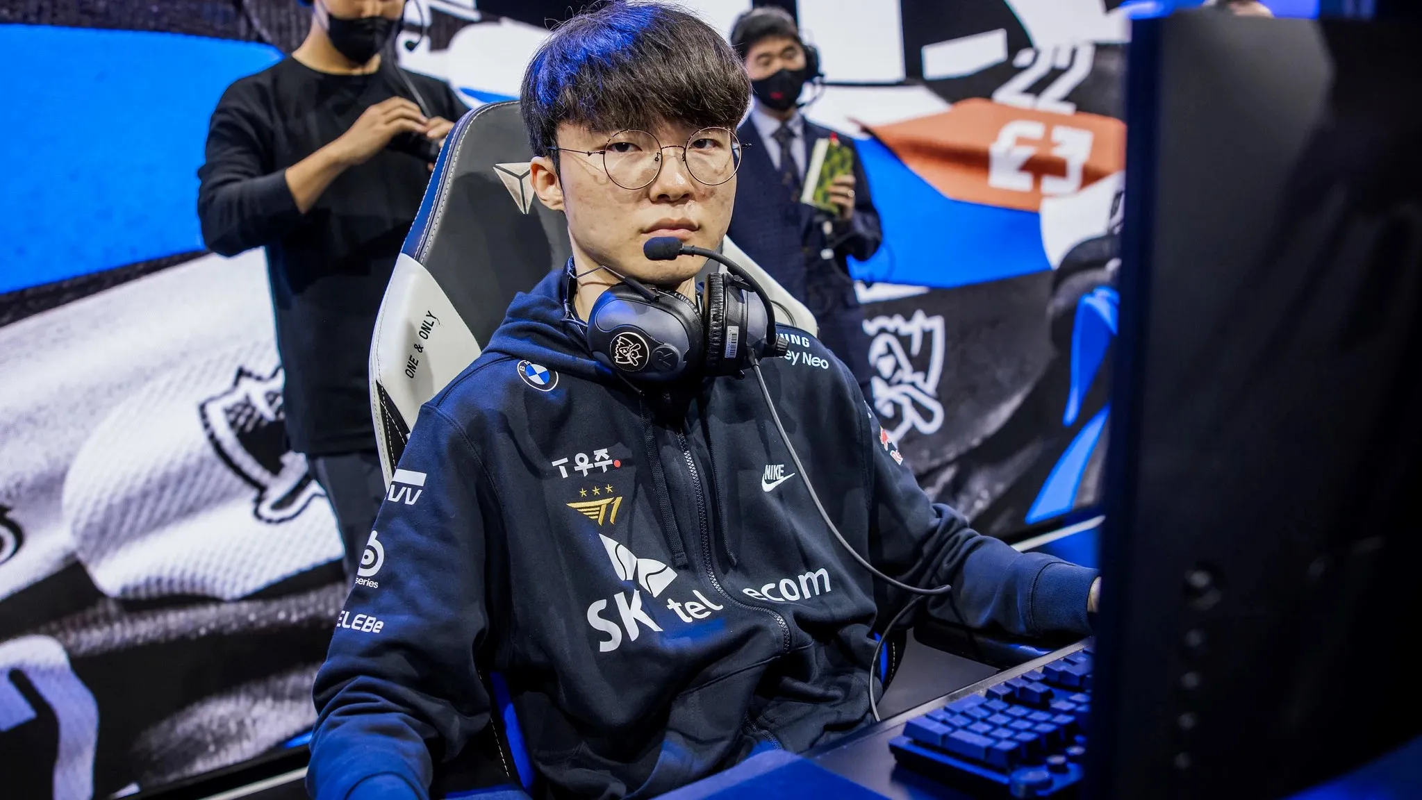 T1因伤用青训中单取代LCK中的Faker