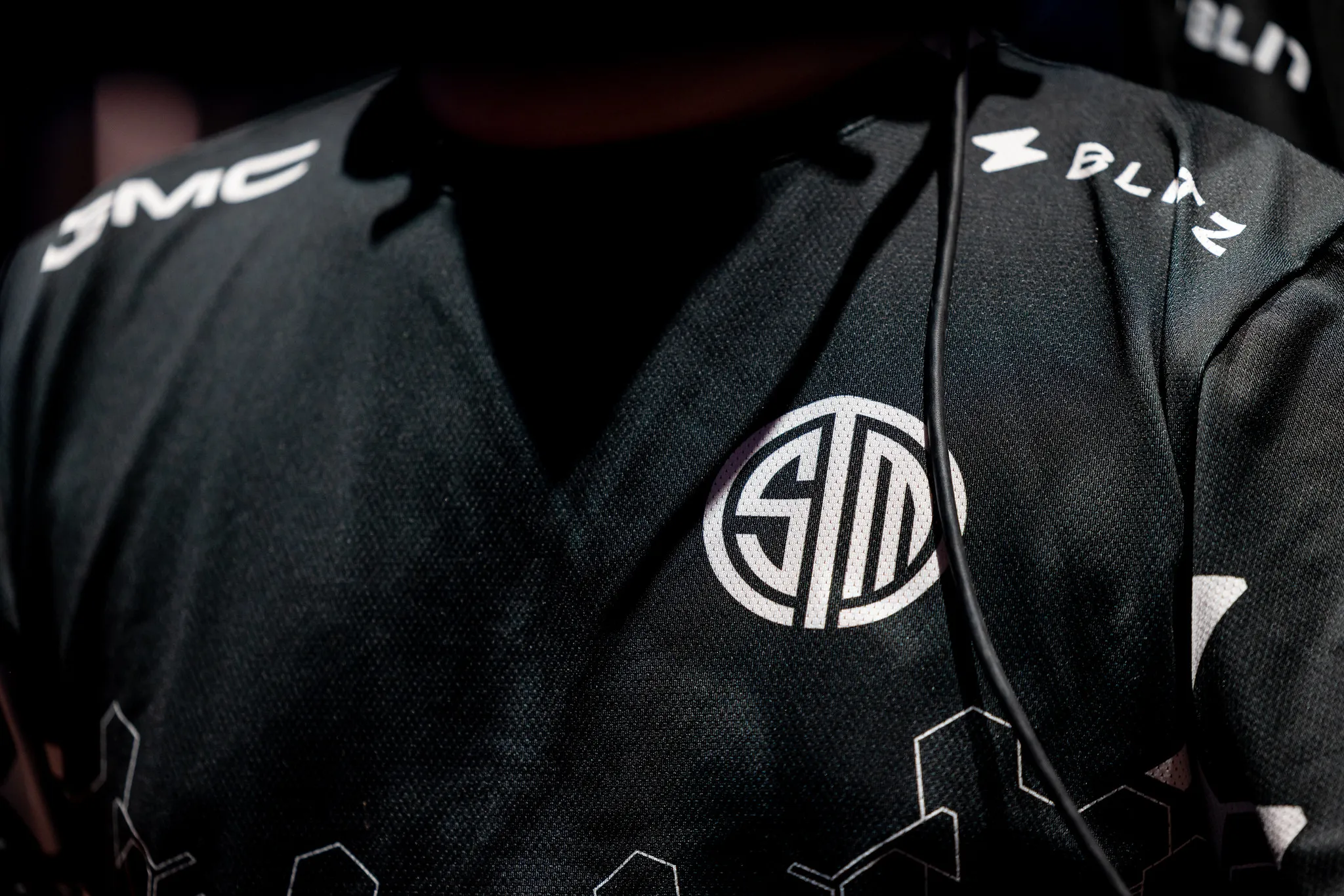 据报道TSM“接近”签下新的CS2核心阵容，前G2、C9选手强调