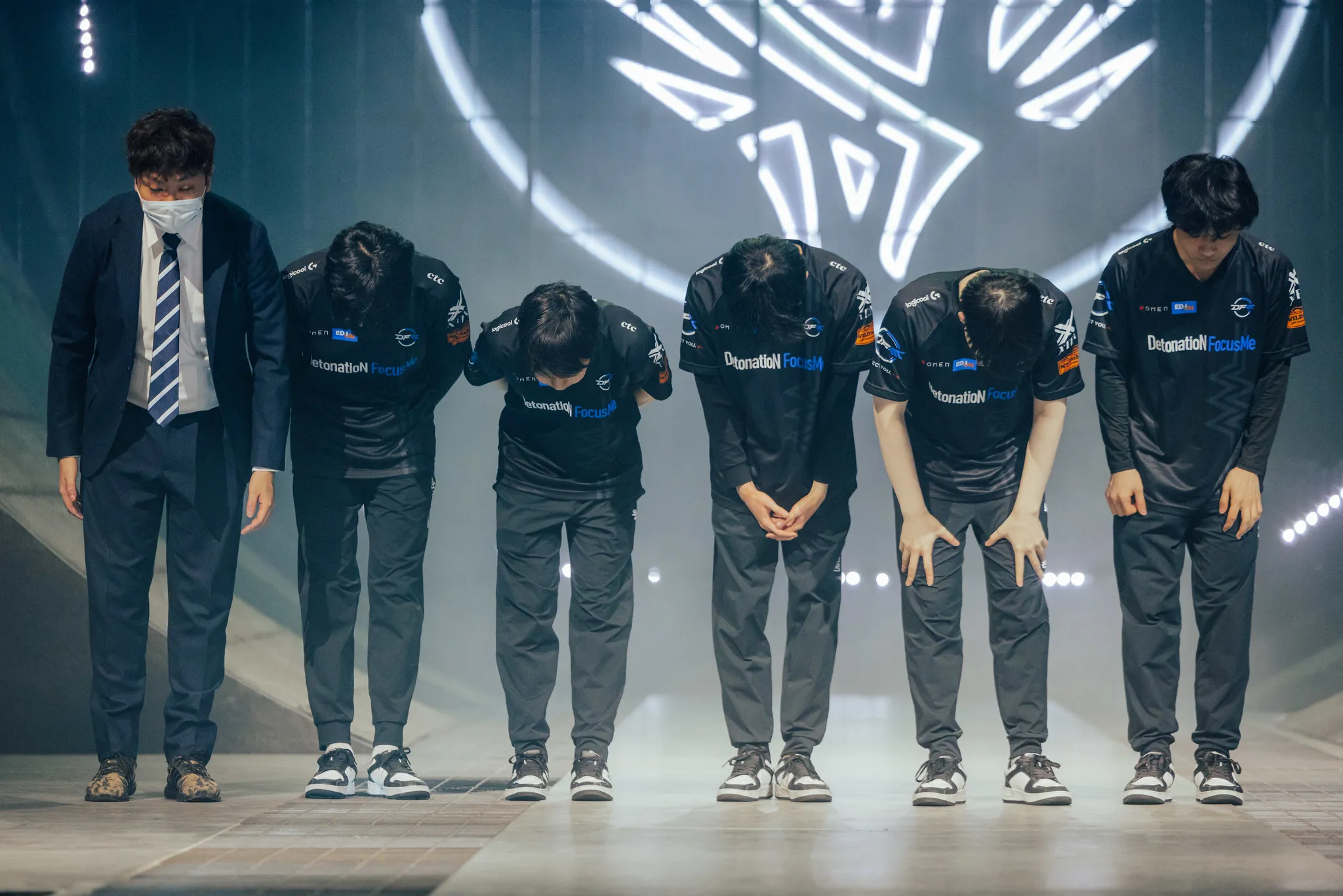 Riot在騷擾調查後對前DFM LoL教練進行停職並處以罰款