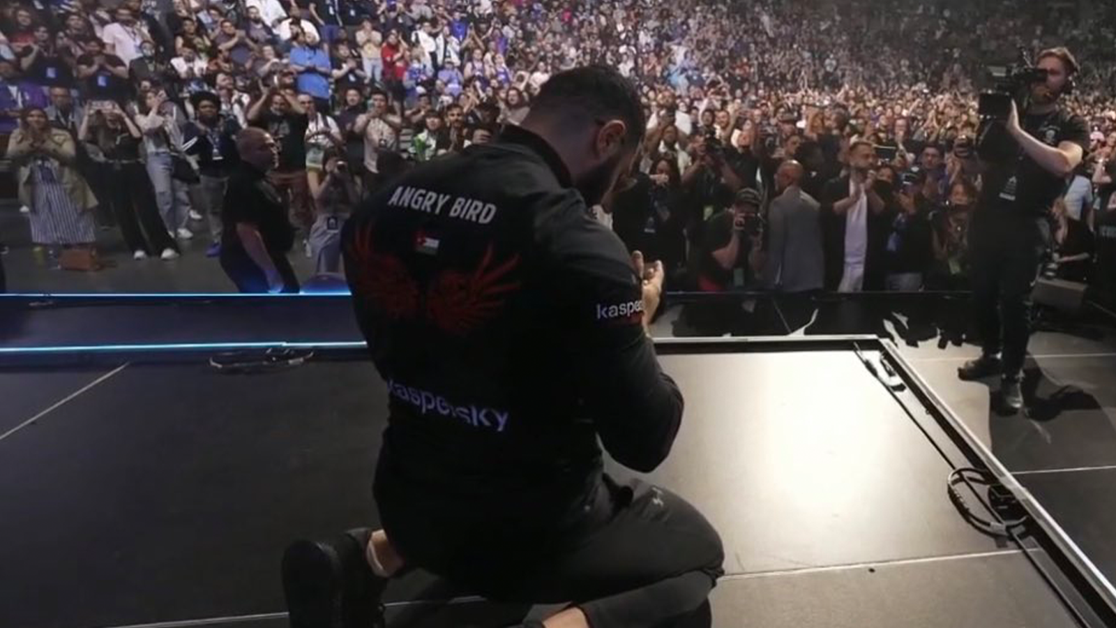 憤怒的鳥在7,000名競爭者中獲得了7,000名競爭對手，隨著Street Fighter 6的持續增長，Evo冠軍頭銜