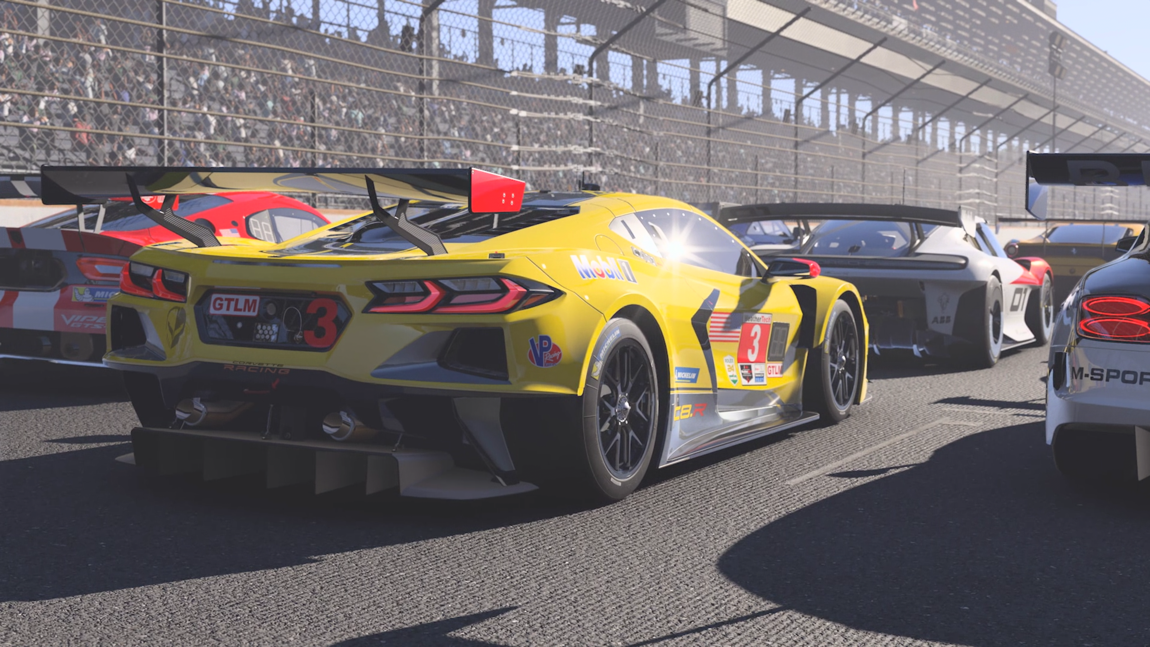 Forza Motorsport评论：重新发明了确定赛车体验的方向盘
