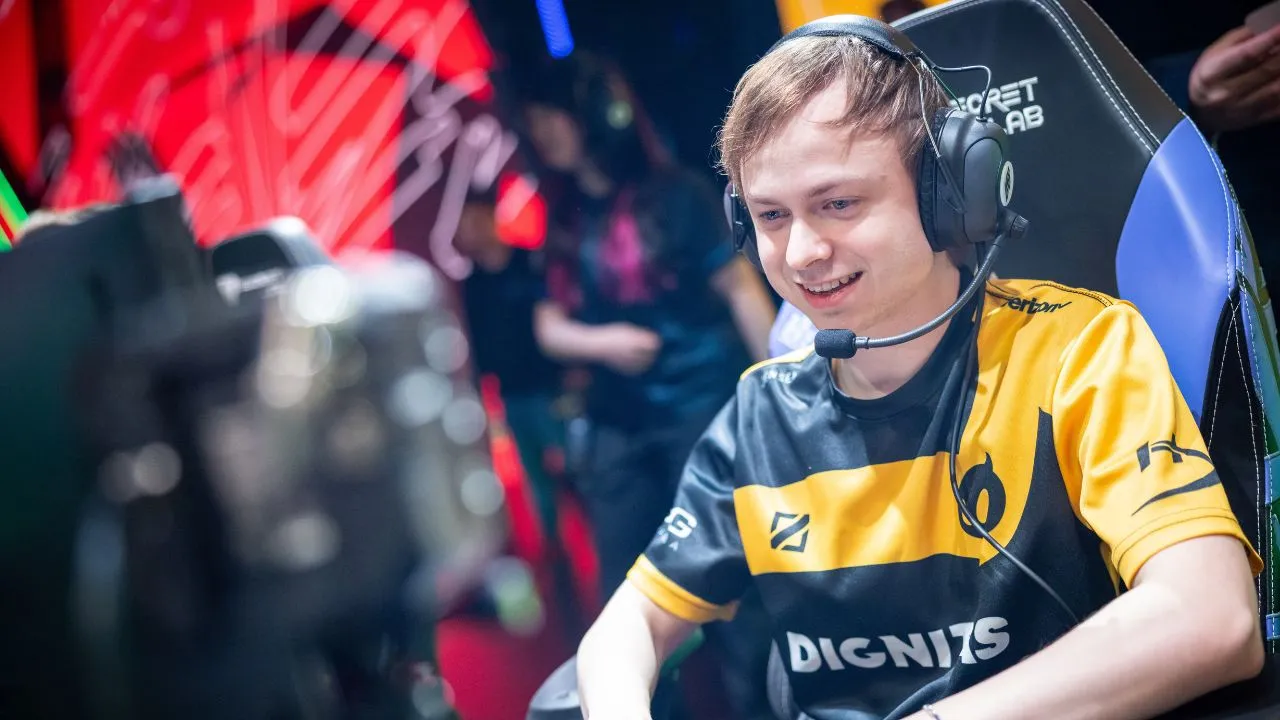 據報導，詹森（Jensen）在早點離開迪尼塔斯（Dignitas