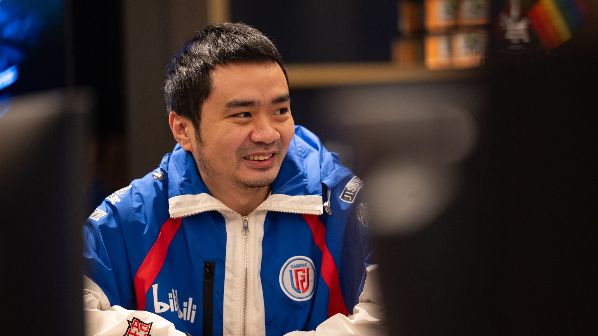 LGD游戏完成Dota 2与Emo和Pyw重建，留下一个大问号
