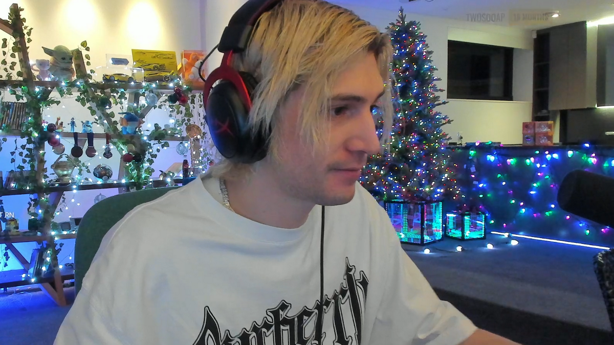 XQc 的完整串流設定（滑鼠、鍵盤、耳機等）