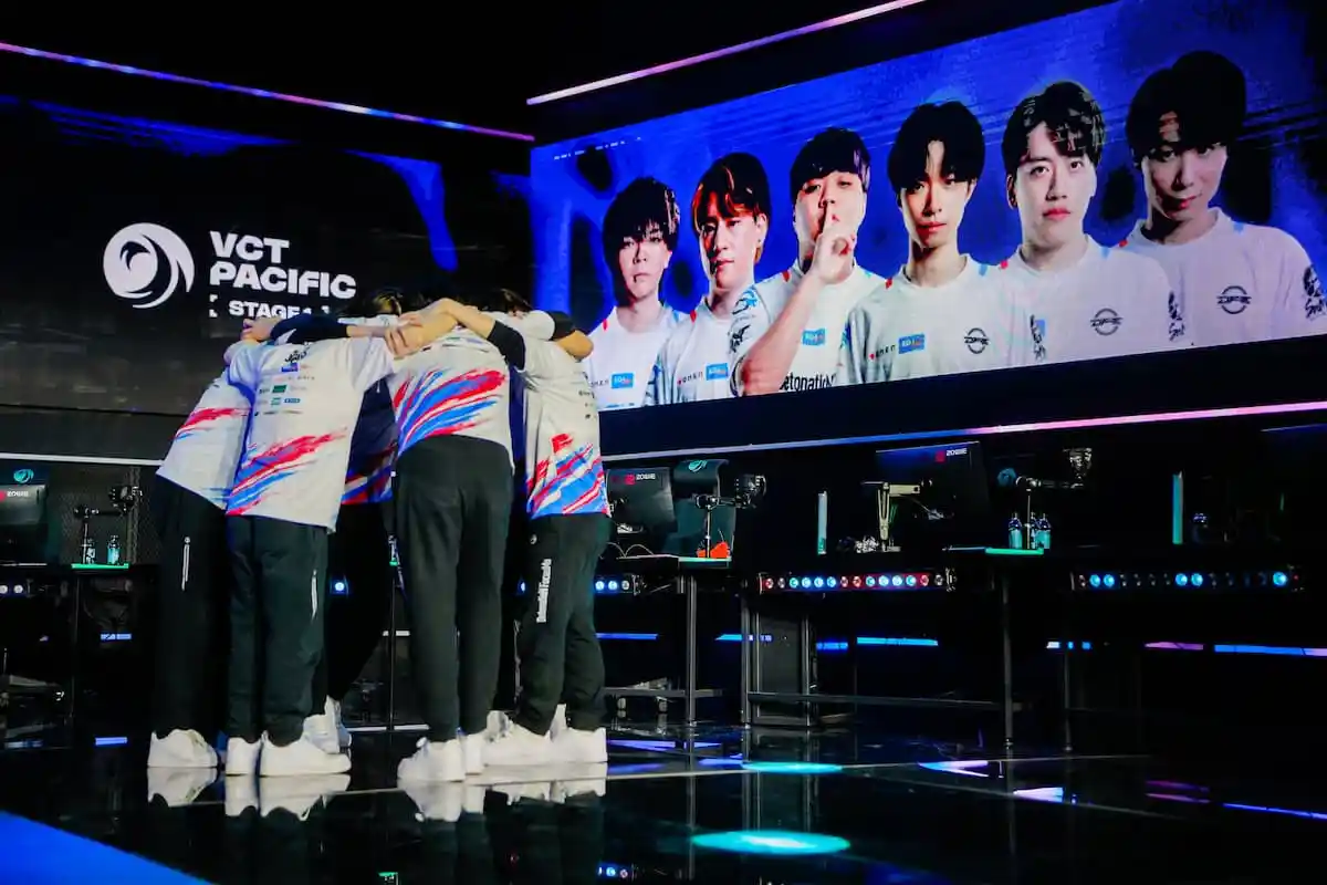 最後一場無勝的Valort團隊在3年中取得了第一個系列賽的勝利與T1