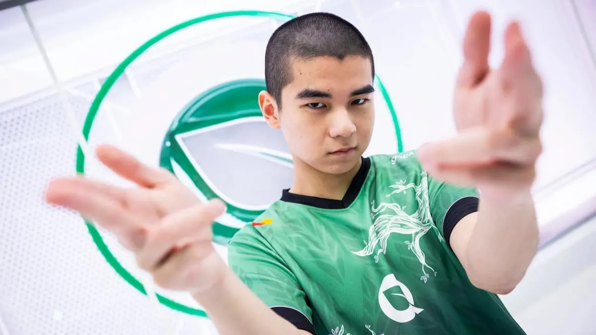 Dignitas Spica 指出，他想击倒一位 LoL 选手，因为他“说了很多废话”
