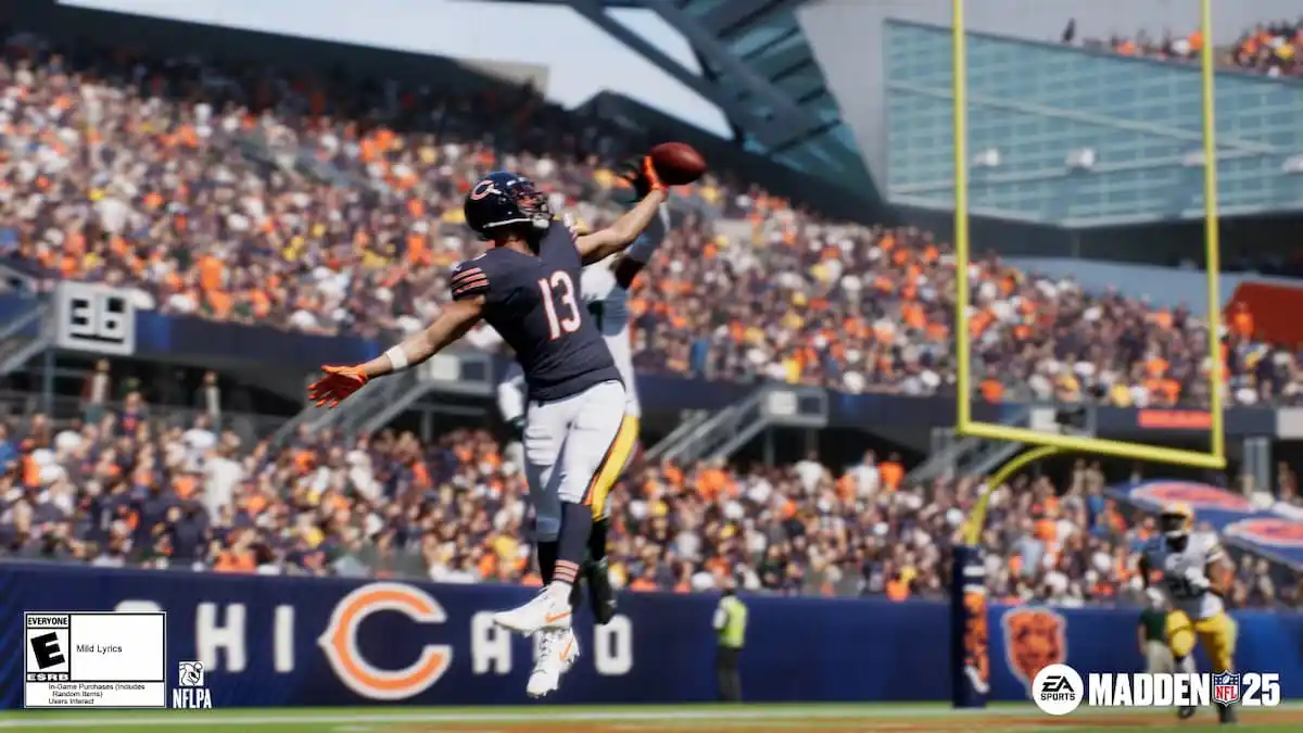 如何在《Madden 25》中单手接球？精彩接球详解